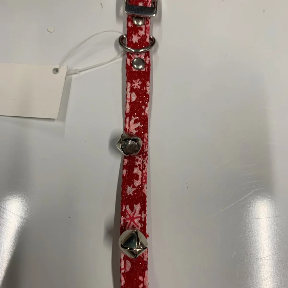 New 9-12 dog cat collar snowflake red white bells sparkle